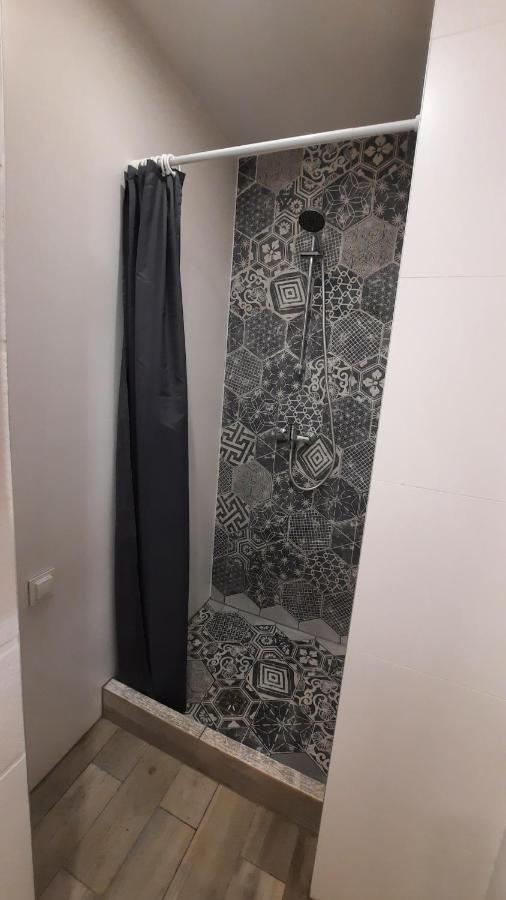 דירות פוזנן Apartament Katowicka מראה חיצוני תמונה
